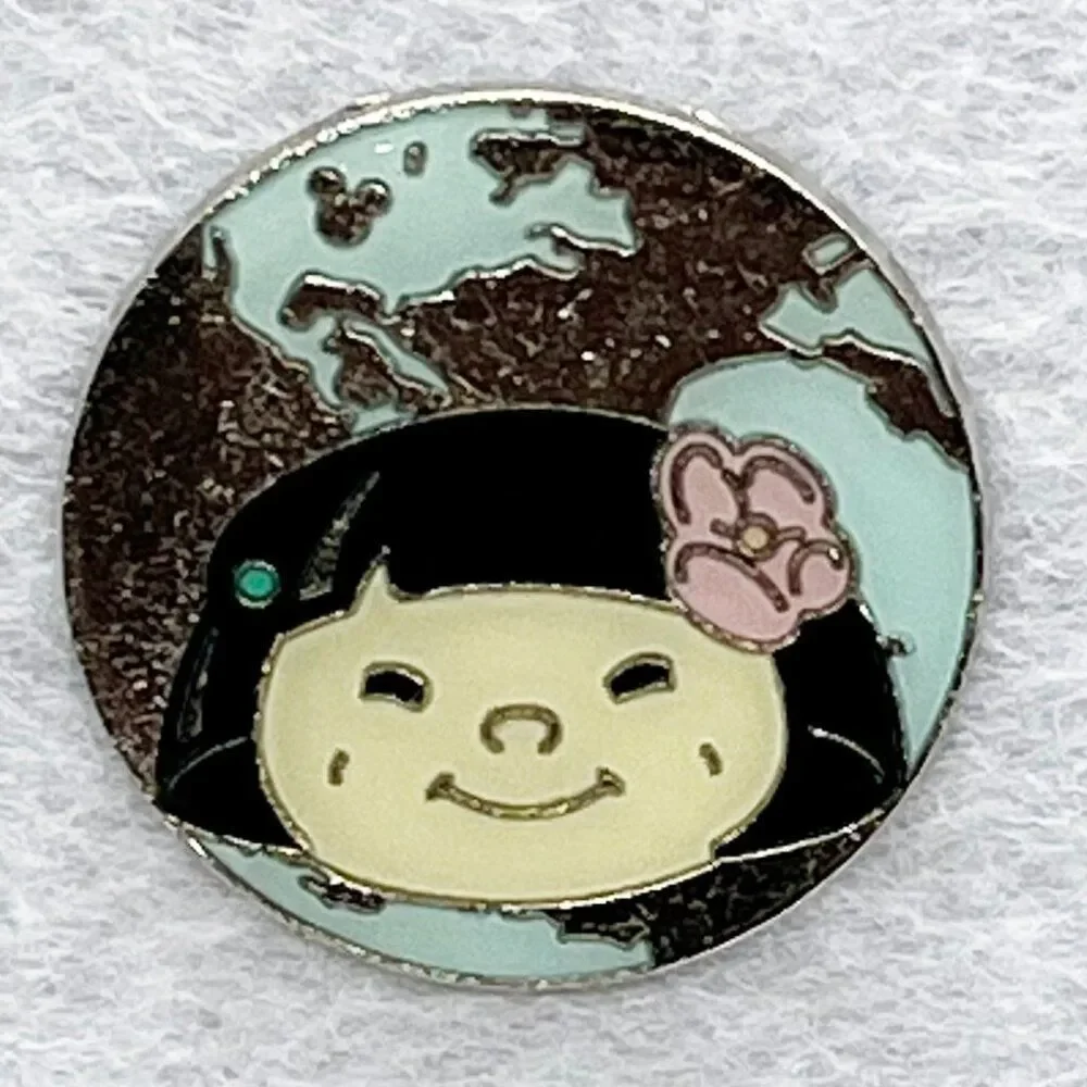 🔮 5/$25 Disney It's A Small World‎ Asia Pin